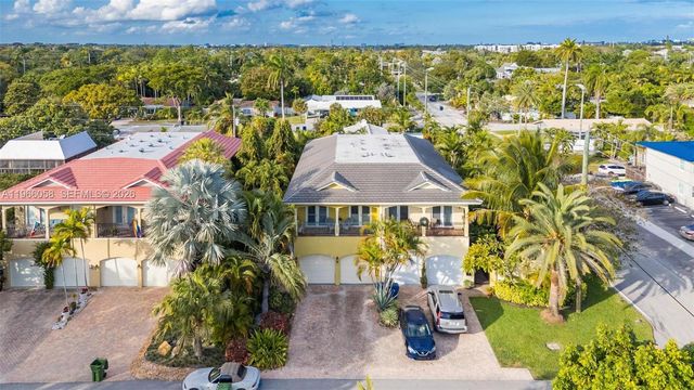 423 NE 23rd St, Wilton Manors, FL 33305