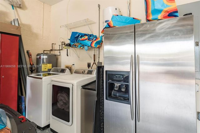 423 NE 23rd St, Wilton Manors, FL 33305
