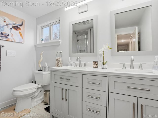 25625 Napier Road, Lyon Charter Township, MI 48178