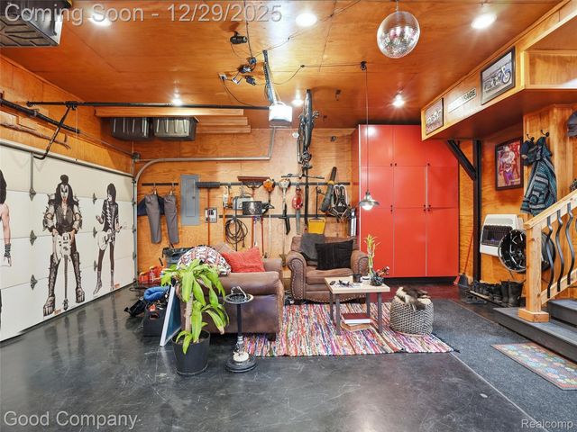 25625 Napier Road, Lyon Charter Township, MI 48178