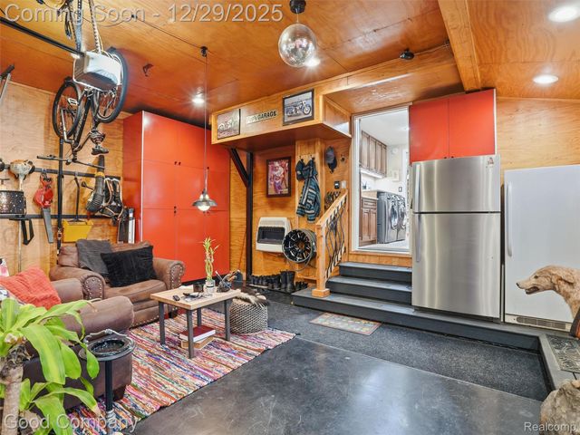 25625 Napier Road, Lyon Charter Township, MI 48178