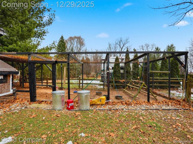 25625 Napier Road, Lyon Charter Township, MI 48178
