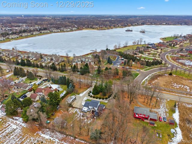 25625 Napier Road, Lyon Charter Township, MI 48178