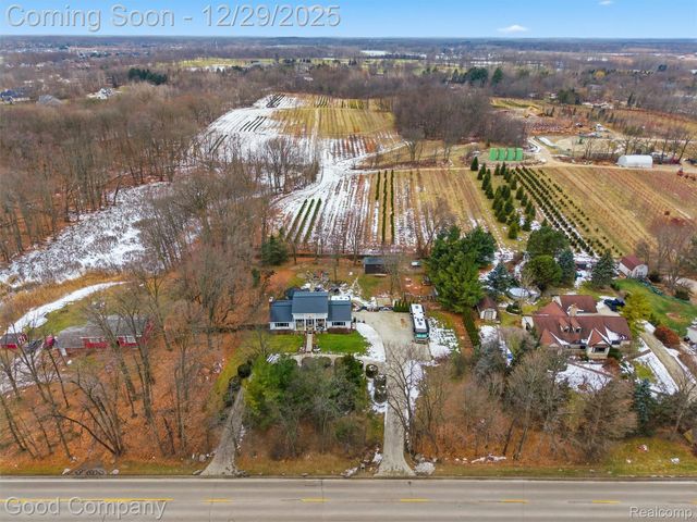 25625 Napier Road, Lyon Charter Township, MI 48178