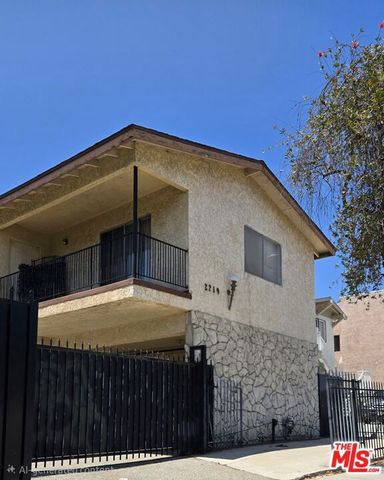 2219 Crenshaw Boulevard 2, Los Angeles, CA 90016