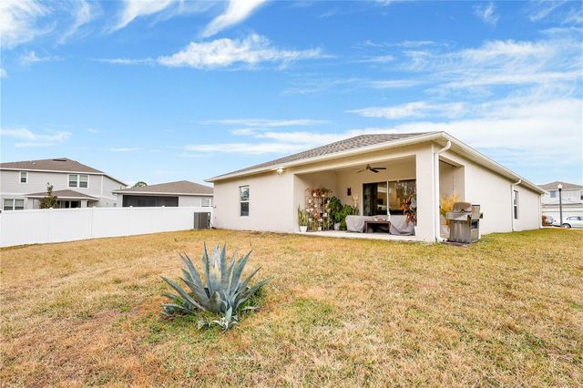 585 PINK IBIS BEND, St Cloud, FL 34772