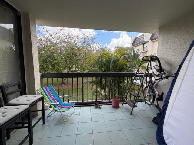 8409 Forest Hills Drive, Coral Springs, FL 33065