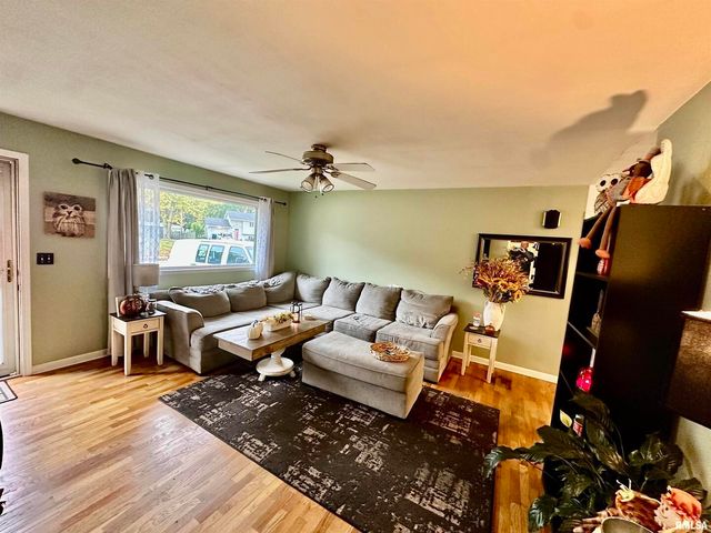 7 VISTA Court, Davenport, IA 52806
