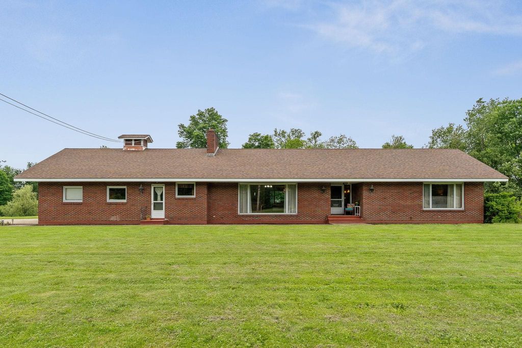 309 VT Route 15, Jericho, VT 05465