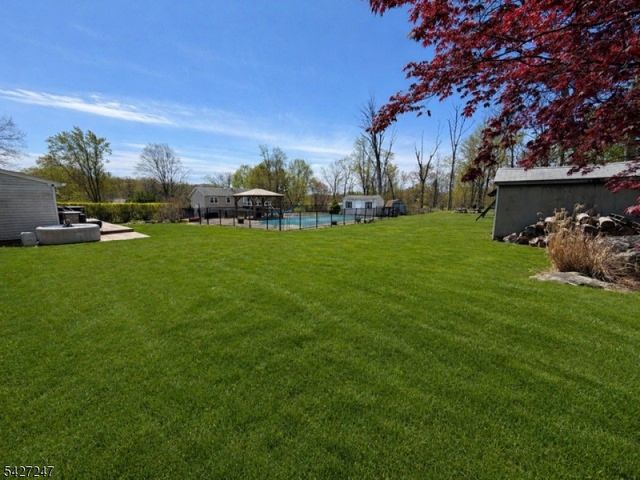 3 Elizabeth Ln, Rockaway Twp., NJ 07866