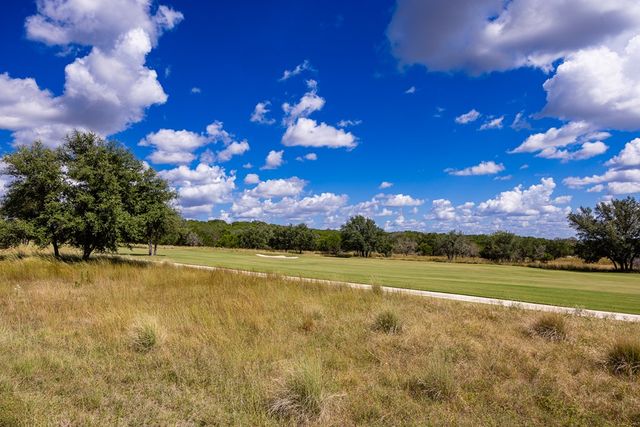 1060 Albatross Way, Kerrville, TX 78028