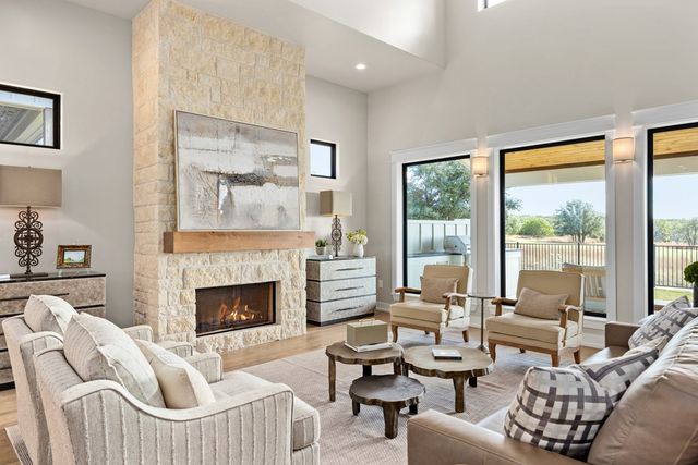 1060 Albatross Way, Kerrville, TX 78028