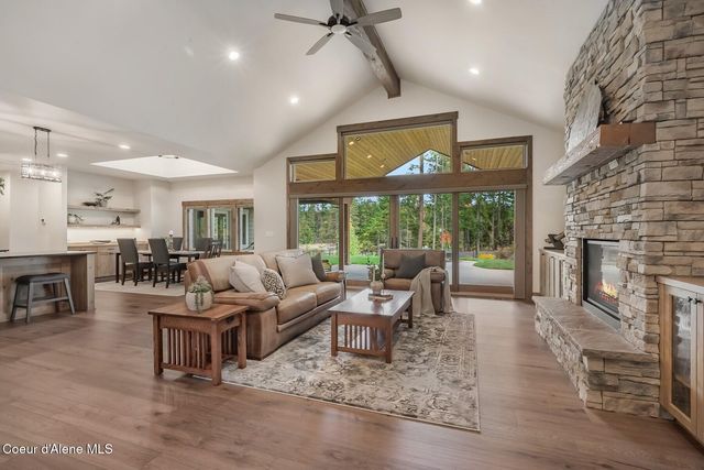 4434 E Sorrel Ave, Hayden, ID 83835