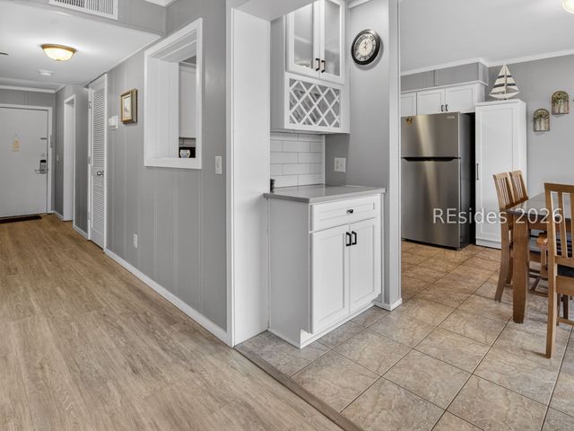 40 Folly Field Road 130, Hilton Head Island, SC 29928