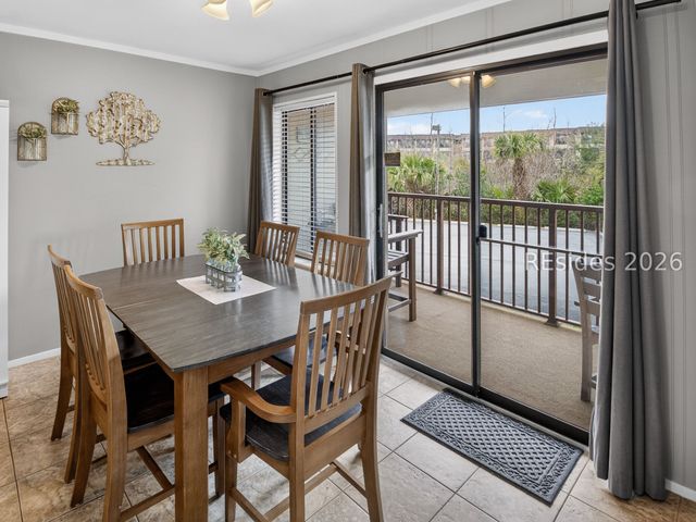 40 Folly Field Road 130, Hilton Head Island, SC 29928