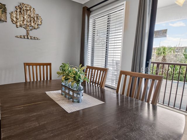 40 Folly Field Road 130, Hilton Head Island, SC 29928