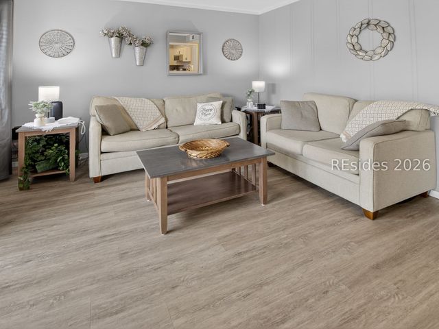 40 Folly Field Road 130, Hilton Head Island, SC 29928