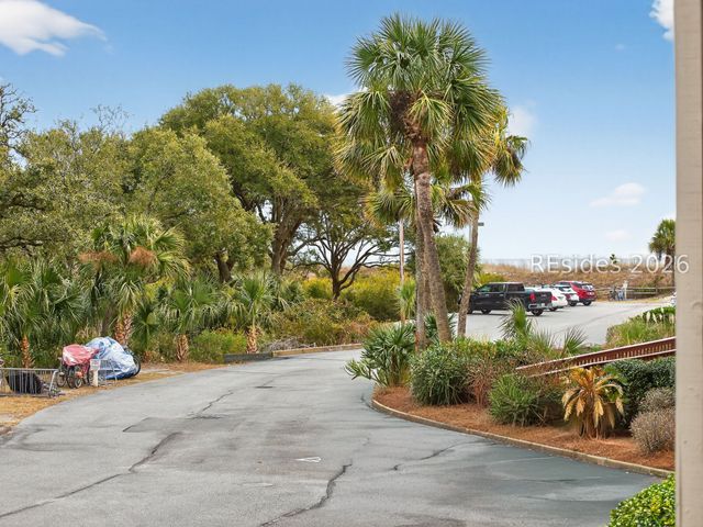 40 Folly Field Road 130, Hilton Head Island, SC 29928