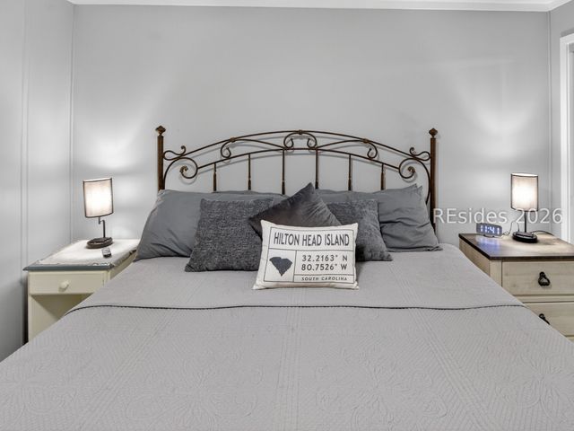 40 Folly Field Road 130, Hilton Head Island, SC 29928