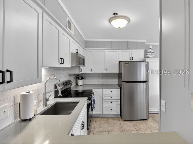 40 Folly Field Road 130, Hilton Head Island, SC 29928