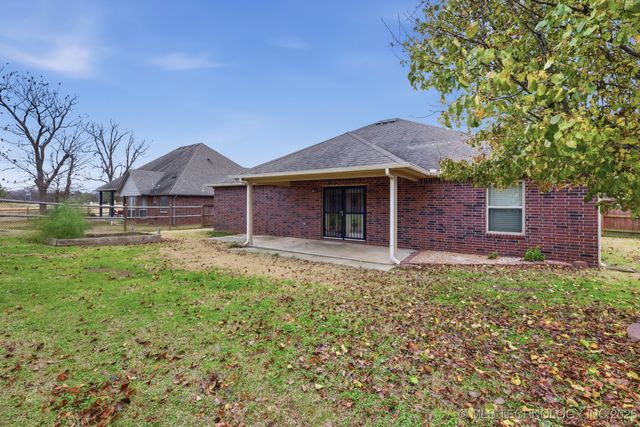 1231 W Keeling Avenue, Sapulpa, OK 74066