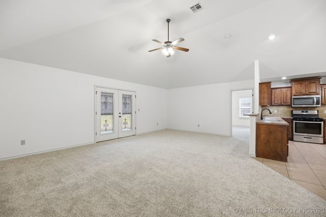 1231 W Keeling Avenue, Sapulpa, OK 74066