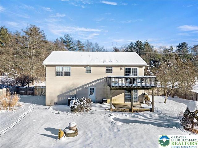 260 Forest Inn Road, Towamensing Twp, PA 18235