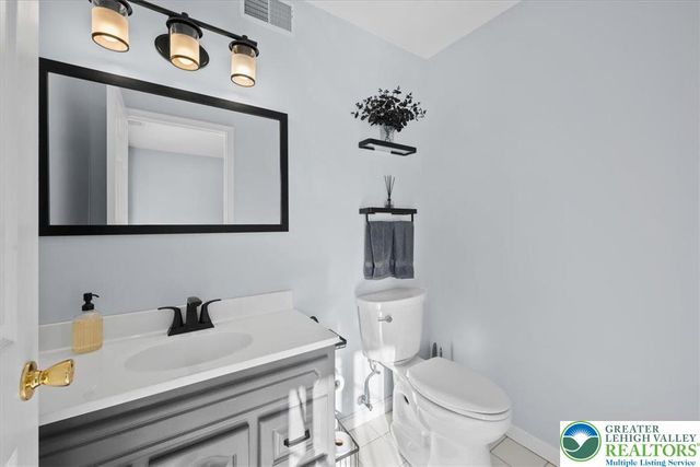 260 Forest Inn Road, Towamensing Twp, PA 18235