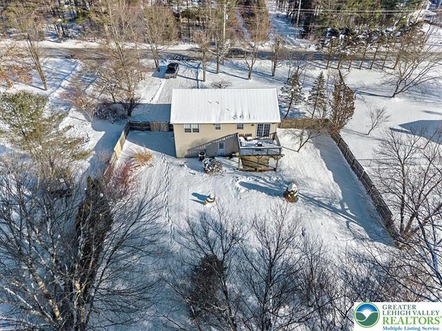 260 Forest Inn Road, Towamensing Twp, PA 18235