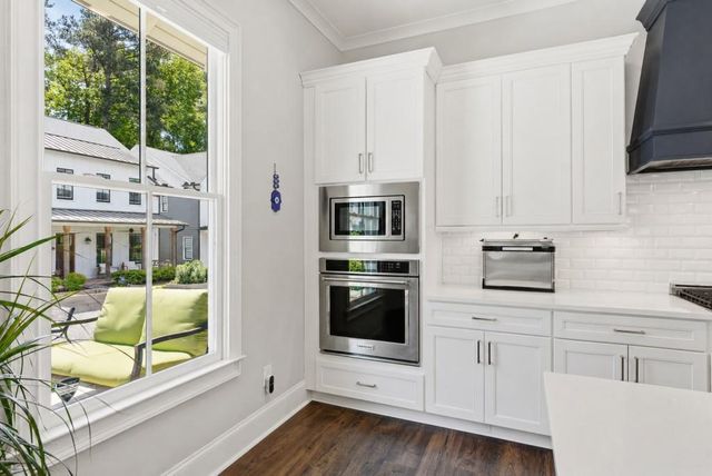 1822 Commons Circle, Brookhaven, GA 30341