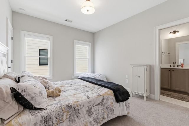 1822 Commons Circle, Brookhaven, GA 30341