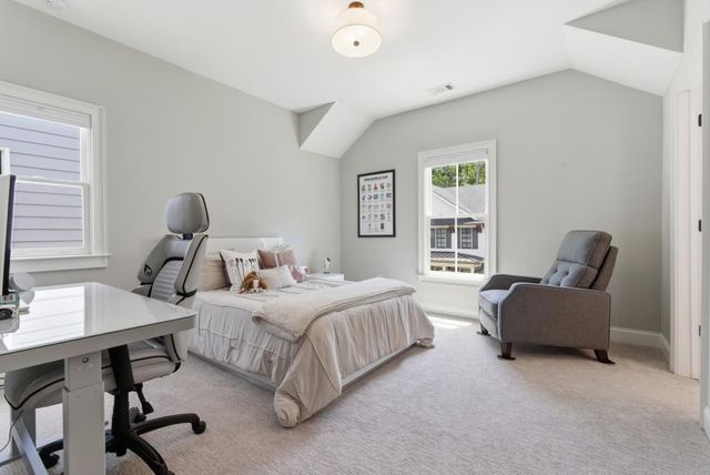 1822 Commons Circle, Brookhaven, GA 30341