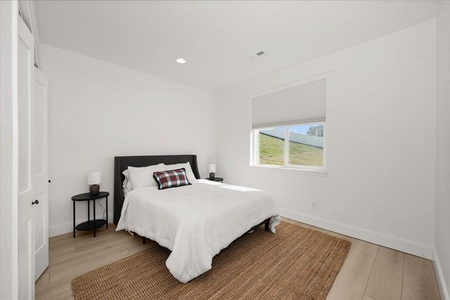 19715 E 11th Ave, Spokane Valley, WA 99016