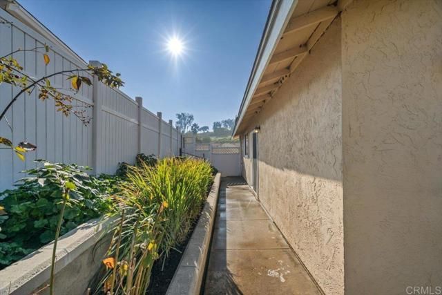 245 Deep Dell Rd, San Diego, CA 92114