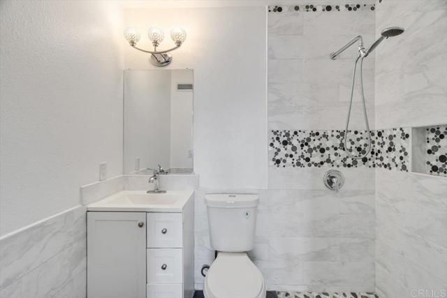 245 Deep Dell Rd, San Diego, CA 92114