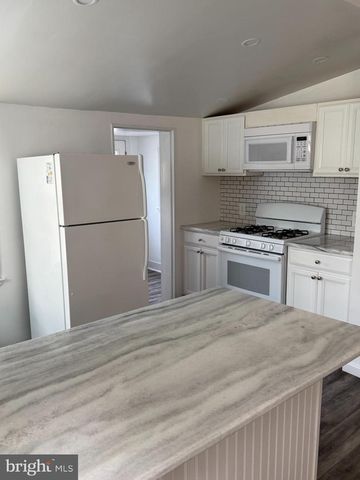 27 W COLLINGSWOOD AVE, Oaklyn, NJ 08107