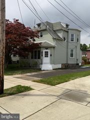 27 W COLLINGSWOOD AVE, Oaklyn, NJ 08107