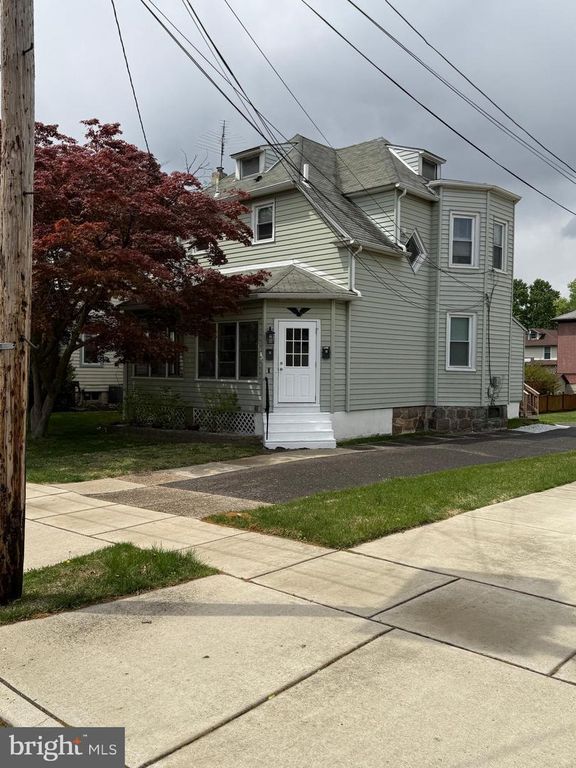 27 W COLLINGSWOOD AVE, Oaklyn, NJ 08107