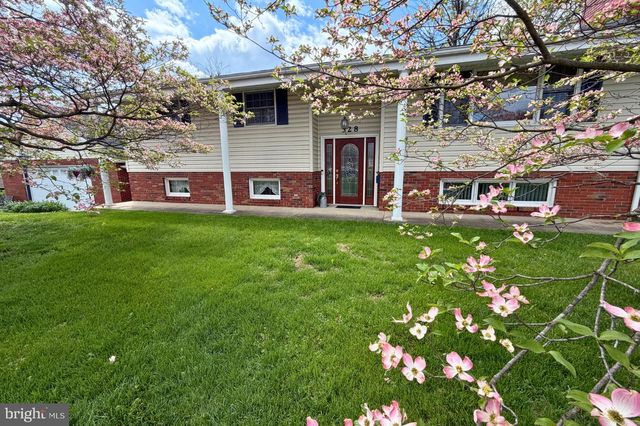 328 WAYBURN STREET, Greencastle, PA 17225