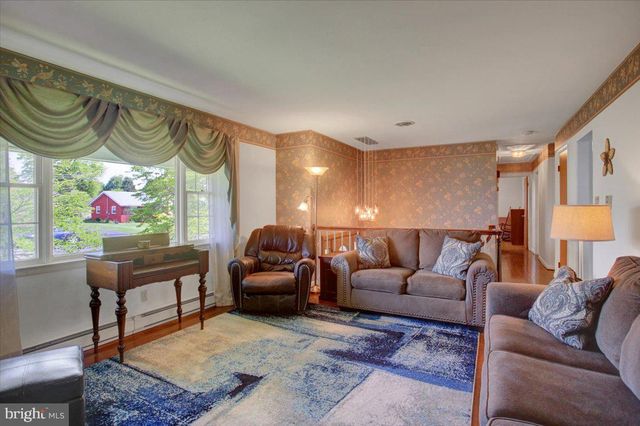 328 WAYBURN STREET, Greencastle, PA 17225