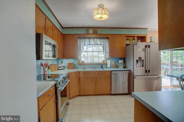 328 WAYBURN STREET, Greencastle, PA 17225