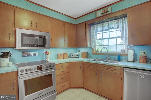 328 WAYBURN STREET, Greencastle, PA 17225