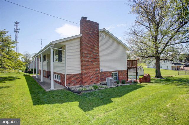 328 WAYBURN STREET, Greencastle, PA 17225