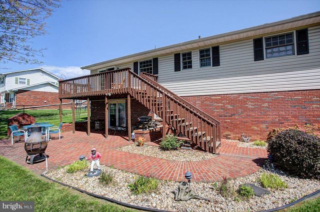 328 WAYBURN STREET, Greencastle, PA 17225