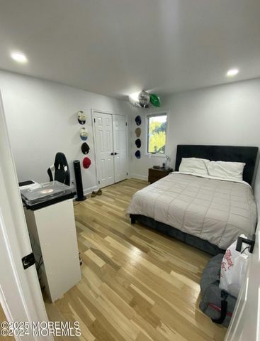 604 Van Note Parkway, Oakhurst, NJ 07755