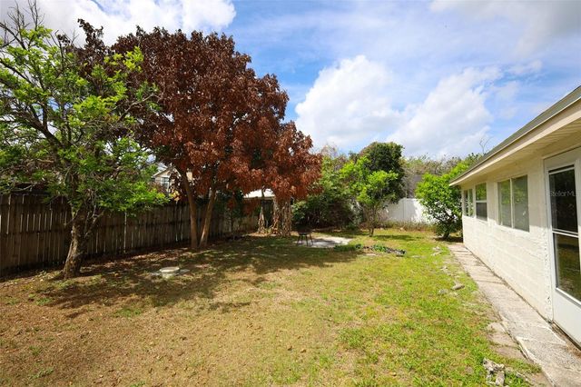 1675 THORNHILL CIRCLE, Oviedo, FL 32765