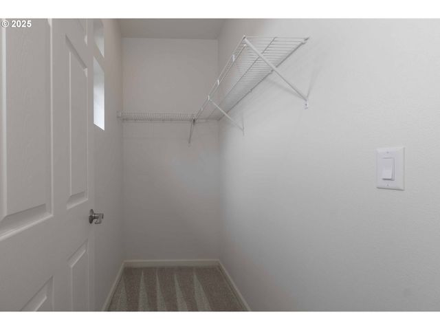 1577 37TH St, Florence, OR 97439