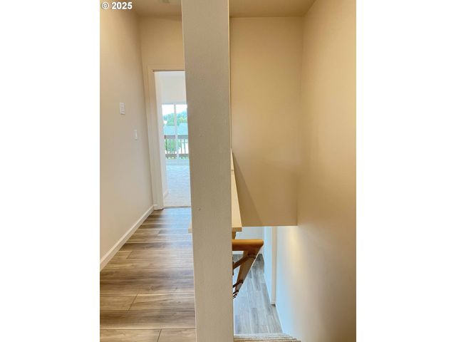 1577 37TH St, Florence, OR 97439