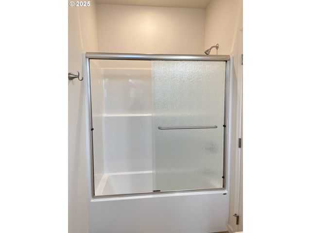 1577 37TH St, Florence, OR 97439