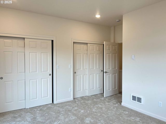 1577 37TH St, Florence, OR 97439